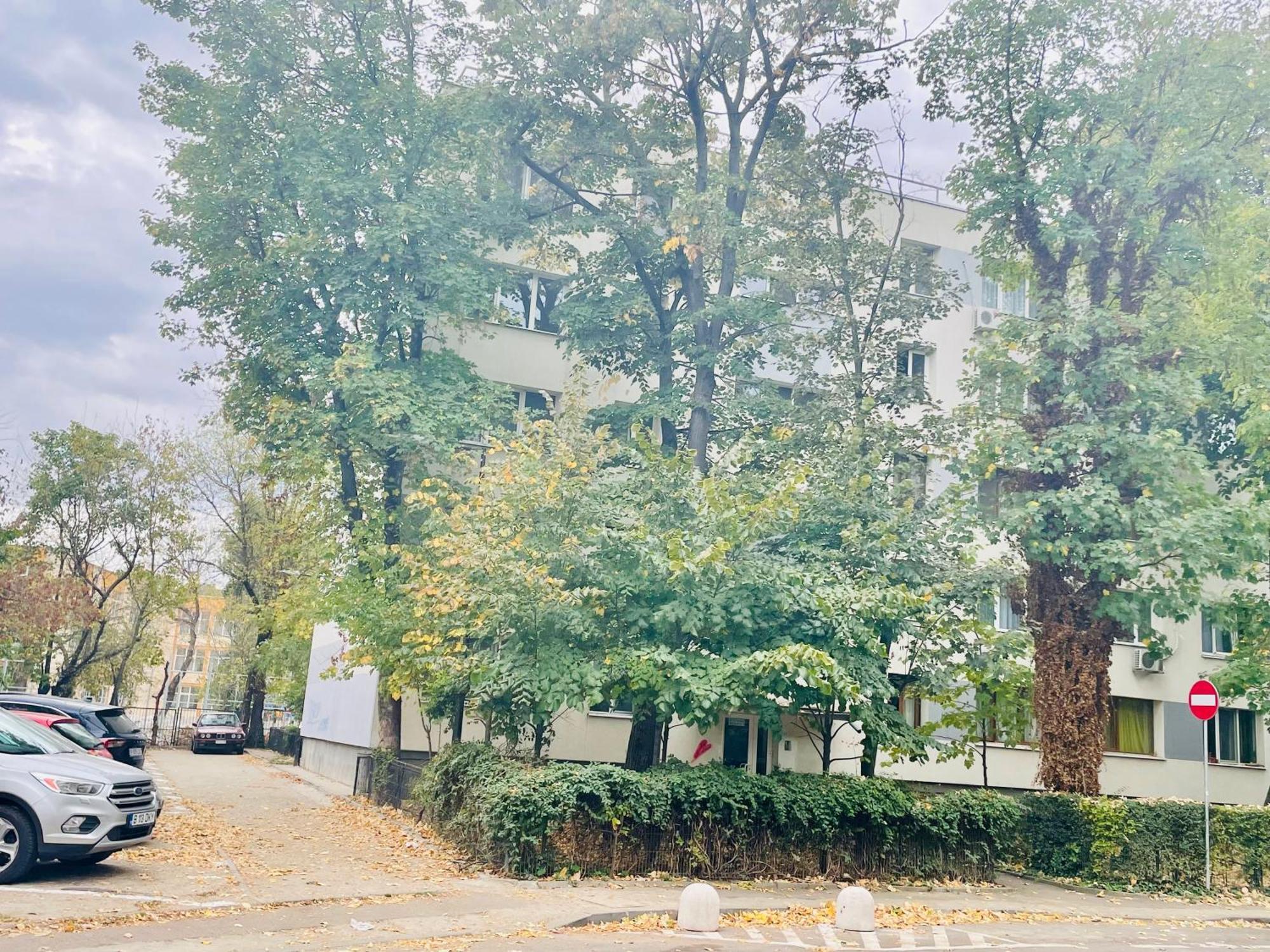 בוקרשט Thias Apartment -Parter, Langa Spitalul Marie Curie מראה חיצוני תמונה